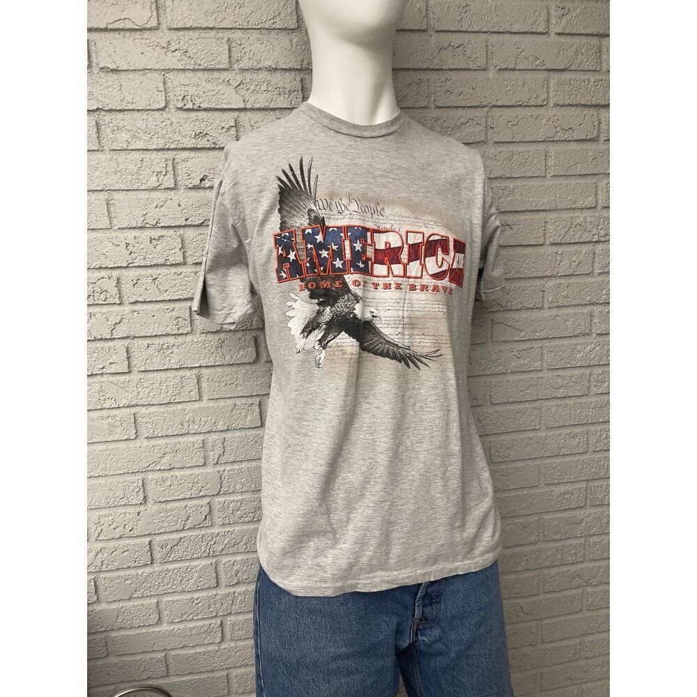 Lifestyle Classics Men Gray “American Home of The Brave” Graphic T-Shirt Size L